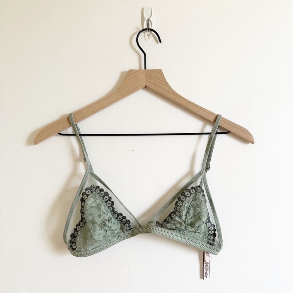 Victoria's Secret Green Lace Bra Intimates
